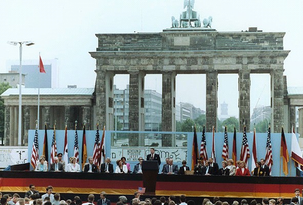 Brandenburg Gate History Facts